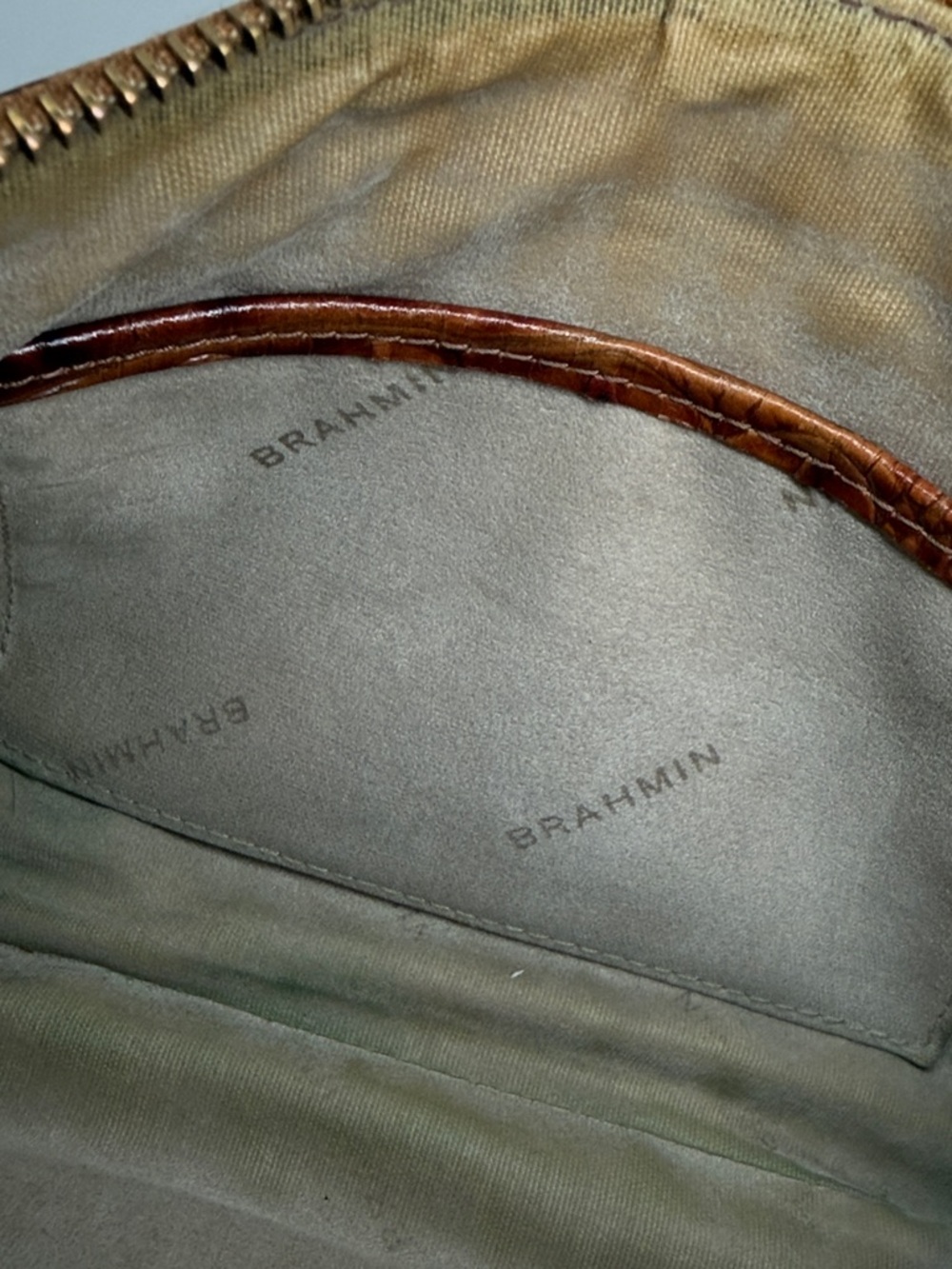 Brahmin Vintage Melbourne Collection Crocodile Embossed Women’s Wristlet Wallet - Picture 8 of 16
